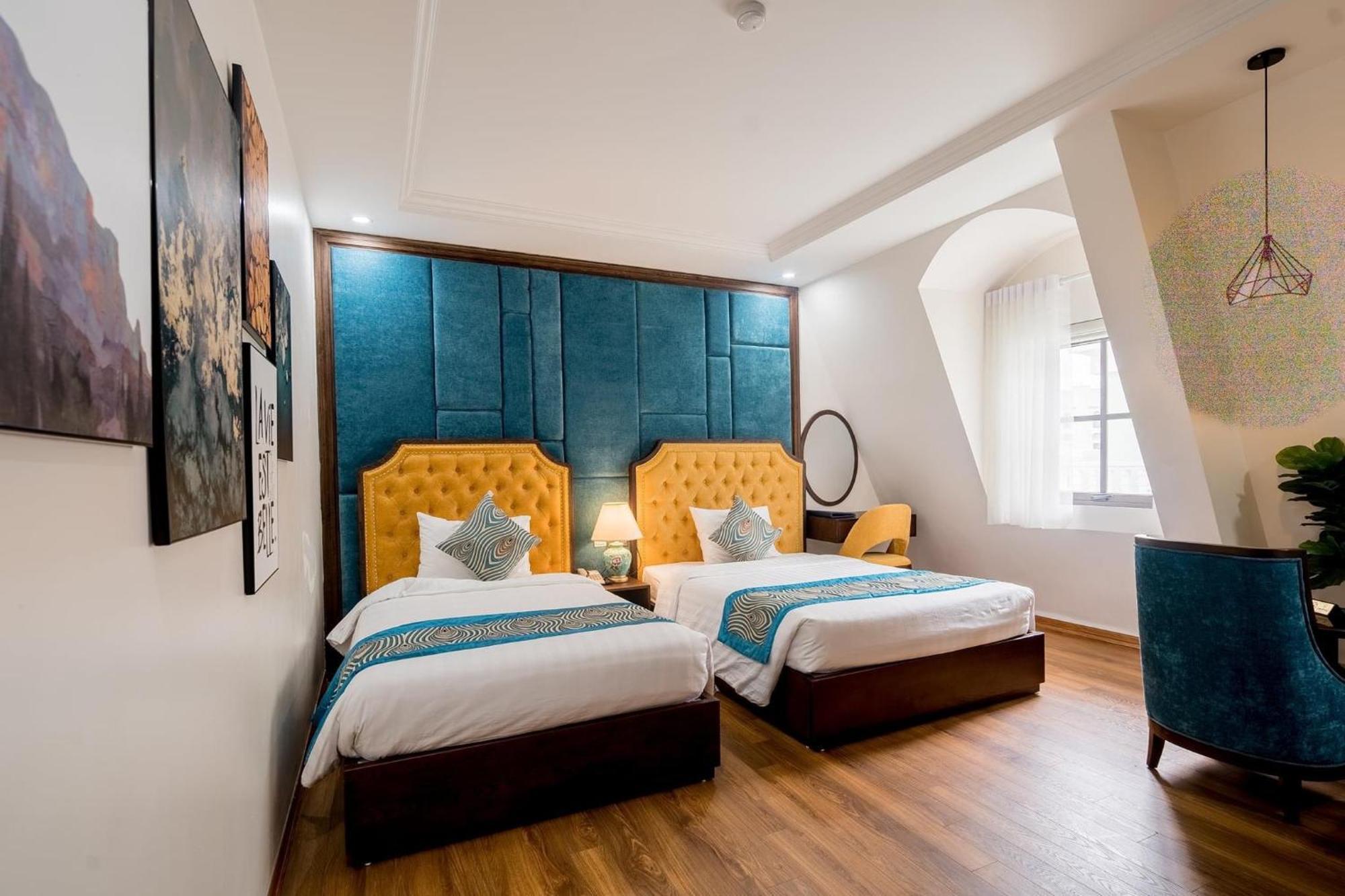 Paris Boutique Hotel Халонг Екстер'єр фото