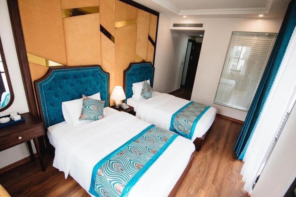 Paris Boutique Hotel Халонг Екстер'єр фото