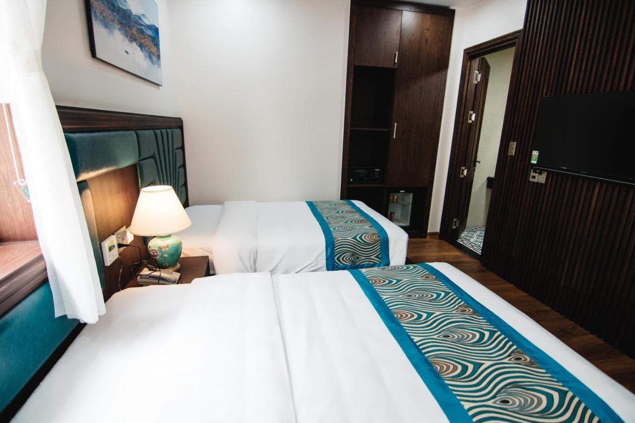 Paris Boutique Hotel Халонг Екстер'єр фото